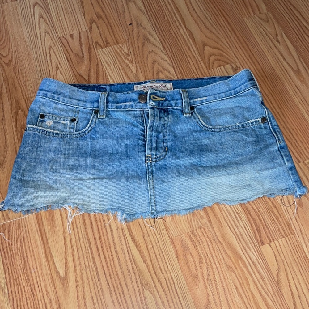 Abercrombie & fitch  mini jean skirt sz 4